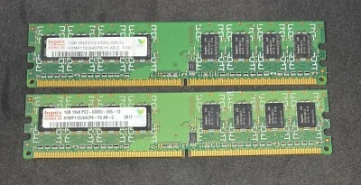Hynix HYMP112U64CP8-Y5 Pair 2x1Gb = 2Gb PC2-5300 667Mhz DDR2 UDIMM DesktopMemory - Image 1 of 3