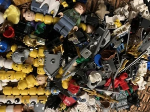 ( 20 Pcs ) LEGO PARTS BULK LOT Minifigures Torsos Heads Legs Weapons Accessories - Picture 1 of 1