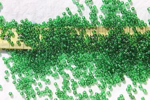 Cuentas de semillas de vidrio verde oscuro trans francés vintage 10/0/1 oz ¡¡limitadas!!! - Imagen 1 de 1