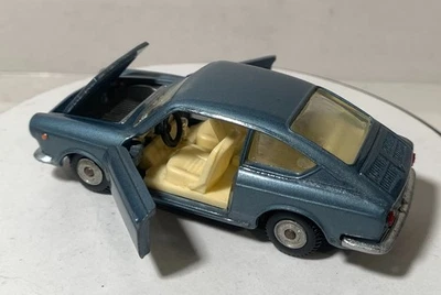 Polistoys-M Fiat 850 купе No 517. Редкий итальянский литой 1:43, 1960-е переходный - Изображение 1 из 4