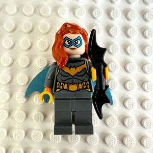 LEGO Bat Girl Minifigure - Rebirth Batman Bat Girl Super Hero Lot B ~ NO Cracks - Picture 1 of 2