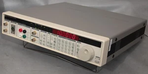 Stanford Research DS360 Ultra-low Distortion Function Generator - Picture 1 of 6