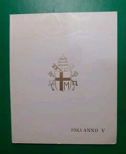 VATICANO SERIE DIVISIONALE 1983 GIOV.PAOLO II° ANNO V 7 VALORI CON ARGENTO FDC - Foto 1 di 4