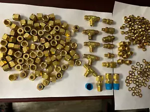 B-400 SWAGELOK BRASS 1/4 Tube Connectors Nuts T-Coupling Ferrules --- Lot of NEW - Picture 1 of 7