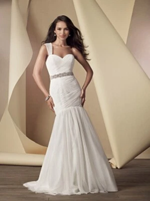 NWT #2458 Alfred Angelo Ivory&Crystal wedding/ball gown /charity event mermaid 8 - Image 1 of 4