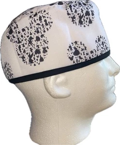 Disney Mickey White Scrub Hat Chemo Cap - Picture 1 of 4