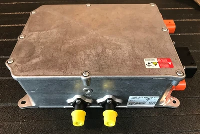 Cargador de batería original Porsche - PAB-915-682-T - para Panamera 2022-2023 Foto 1 de 4