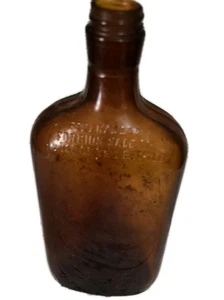 Vintage Brown Glass Liquor Bottle. Federal Law Prohibits Sale Or Reuse 1 Pint - Picture 1 of 8