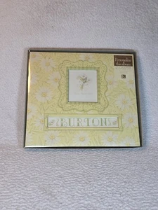 K&Company Sammelalbum Set 12 x 12 Frame-A-Name Diasy gelb Blumen Album NEU - Bild 1 von 15