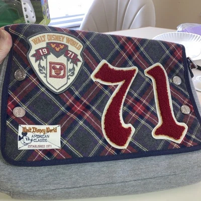 Bolso Bandolera Walt Disney World 1971 Clásico Americano Cartera/Raro Nuevo Con Etiquetas Foto 1 de 4