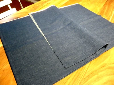 Tissu jean bleu marine     ( 114 X 154 cms ) - Photo 1/3