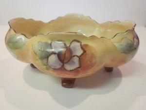 BEAUTIFUL FOOTED PORCELAIN BOWL, HAND PAINTED, SIGNED & DATED INEZ KEELING 1911 - Picture 1 of 7