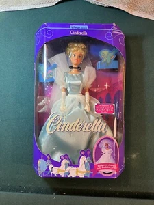 Disney Classics CENERENTOLA bambola con piccolo libro d'oro Mattel #1624 - Foto 1 di 3