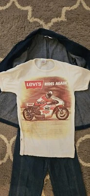 Camiseta Levi's Rides Again Moto Mediana 16.5x27 Pestaña Blanca RARA De Colección Años 70  Foto 1 de 4