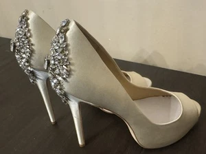 Badgley Mischka 9 Kiara Embellished Peep-Toe Evening Pumps Wedding Ivory - Picture 1 of 10