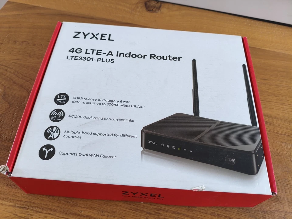 Router 4G con SIM - ZyXEL LTE3301-PLUS LTE Indoor Router - Immagine 1 di 3
