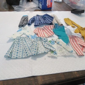 VINTAGE BARBIE ACCESSORIES CIRCA 1960'S LOT 13 PIECES OF DOLL CLOTHING BARBIE ? - Picture 1 of 7