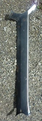 Dodge Charger 1967 67 Plymouth Satellite GTX Mopar diestro pasajero pilar moldura OEM  Foto 1 de 4