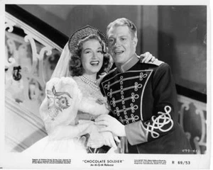 IL SOLDATINO DI CIOCCOLATO originale 8x10 ancora NELSON EDDY -- p271 - Foto 1 di 1
