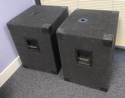 Subwoofer PA Behringer Eurolive B1800X High POWER 18" *SOLO RECOGIDA* Foto 1 de 4