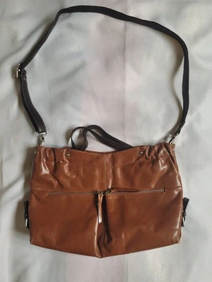 Bolso de hombro de cuero marrón para mujer Nina Bossi con forro floral Foto 1 de 4