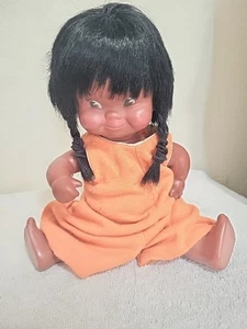 Vintage Regal Eskimo Doll, Made In Canada Movable Arms And Legs - Picture 1 of 6