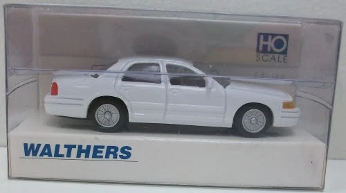 Ford Crown Victoria 1998 Walthers 933-1240 HO Foto 1 de 1