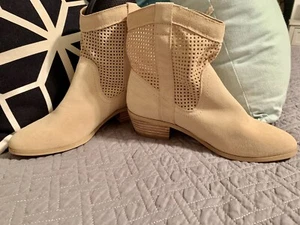 NEU Sole Society Leder/cremefarbene Wildlederstiefel – Tashi-Stil, Größe 5B - Bild 1 von 4