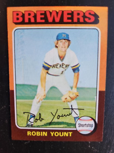 1975 topps robin yount rookie (gorgeous card NEAR MINT w/ VERTICAL LINE ON CARD)