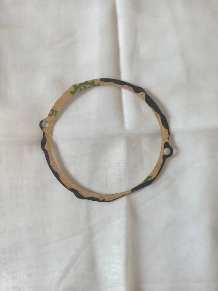 Junta de cubierta magnética genuina Suzuki RM125 RM 125 1981 1982 81 82 11483-14100 NUEVO DE STOCK Foto 1 de 1