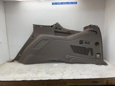 2021 2022 2023 2024 GMC Yukon Rear Passenger Side Quarter Lower Trim Panel OEM Foto 1 de 4