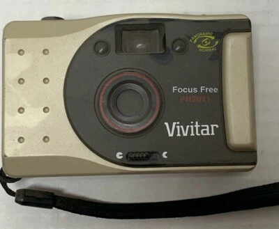 VIVITAR PN2011 35mm Film Camera Panoramic Focus Free Point and Shoot - Image 1 of 4
