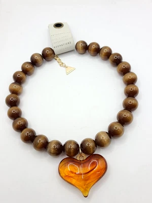 Collar gargantilla colgante corazón y cuentas ojo de tigre Anthropologie Foto 1 de 4