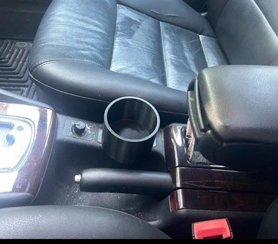 奥迪 A6 C5 单杯架控制台插入件 — 第 1/4 张图片