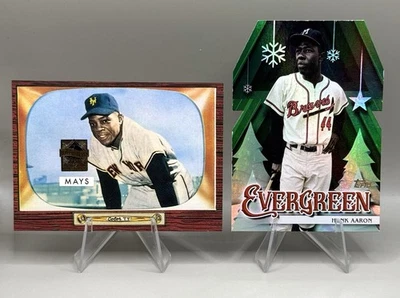 2025 Topps Holiday #E-24 Hank Aaron Evergreen y 1996 Willie Mays conmemorativo Foto 1 de 2
