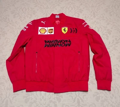 ✅ F1 Puma Ferrari Bomber Jacket Mission Winnow Charles Leclerc Carlos Sainz 2021 - Imagen 1 de 4