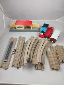 Piattaforma stazione BASSA TIDMOUTH thomas da collezione TRACKMASTER binari treno - Foto 1 di 16
