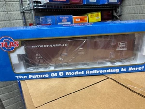 Atlas Rock Island 50' PS1 Plug Door Box Car - Picture 1 of 3