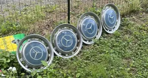 1970s / 1980s Blue Mercedes Hubcaps - Set Of 4 (15 INCH) - Picture 1 of 1
