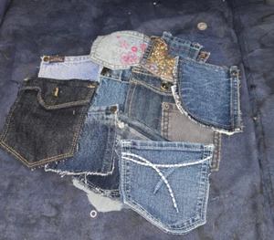 12 Denim Jeans Taschen kleiner zum Basteln, Nähen, Quilten, Upcyclen - Bild 1 von 3