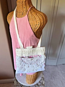Kitschige handgefertigte Handtasche - Deckchen und Spitze schöner Stoffmix! - Bild 1 von 9