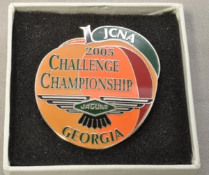 Insignia de parrilla JCNA 2005 Challenge Championship Georgia con hardware de montaje NUEVO - Imagen 1 de 2