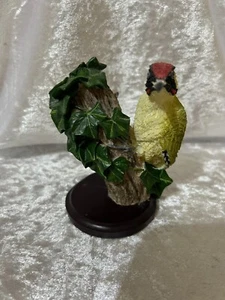 The Green Woodpecker Figurine Country Bird Collection by Andy Pearce for Qiseaux - Picture 1 of 7