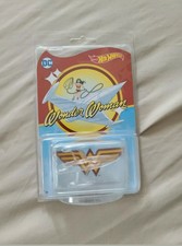 HOT WHEELS MAIL IN COLLECTOR EDITION WONDER WOMEN INVISIBLE JET W.PROTECTO