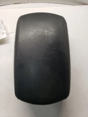 Consola central inferior delantera usada se adapta a: Kia Optima 2006 piso AT reposabrazos de cuero F Foto 1 de 4