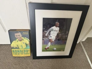 Ronaldo Nazario R9 Signed Frame And Autobiography Book - Picture 1 of 5