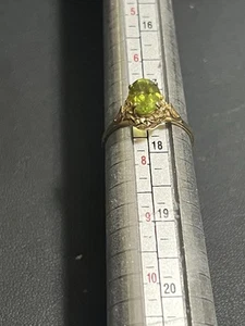 Vintage 14K Gold Peridot Größe 7,5 Ring erhöhte filigrane Fassung 2,0 g. Sehr guter Zustand - Bild 1 von 2