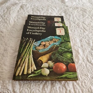 Lot 3 Women's Day Encyclopedia of Cookery Vol. 1, 2, 5 - Bild 1 von 5