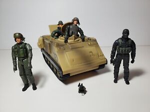Elite Force Blue Box 1:18 Scale Armored Transport Tank Vehicle figure lot -br-