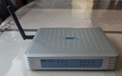 SMC SMCWBR14-G Wireless Cable/DSL Broadband Router - Image 1 of 3